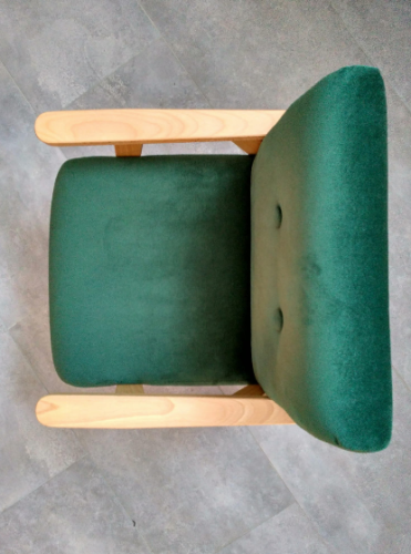 kindersessel-grun-samt-kinderzimmer-kindermobel