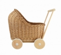 puppenwagen-natur-holzrader-natur-korb.wie-rattan