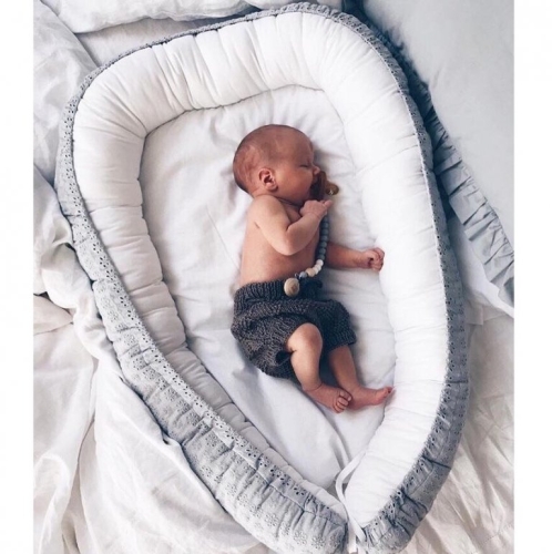 babynestchen-nest-cocoon-hellgrau-bio-baumwolle