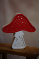 Rotpliz-Lampe-Holz-kinderzimmer.png