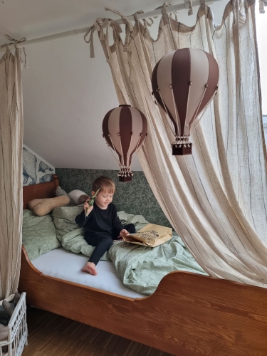 heissluftballoon-braun-kinderzimmer-braun-deko-super.jpg