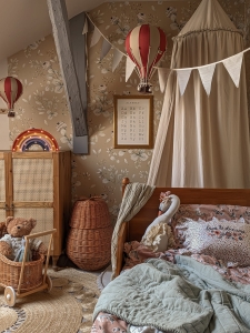 Kinderzimmer Deko Heissluftballoon rot/beige, zwei Größen M/L