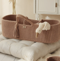 Moseskorb-babykorb-tragetasche-mocca-mit-matratze-handmade-sicher