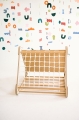 kinderzimmer-netz-holz-spielen-bewegung-indoor-dreieck.jpg