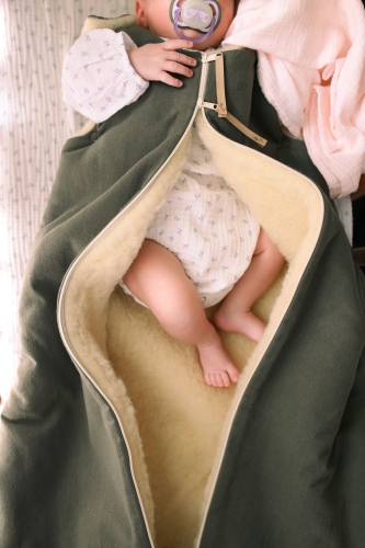 baby-schlafssack-schaffswolle-wolle-warm.jpg