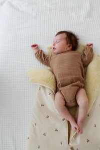 Baby-Schlafsack 100% Schafswolle Lemon Ecru – natürlich schlafen, wohlig warm eingekuschelt