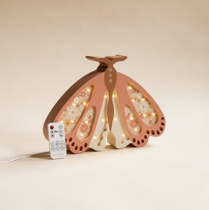 Holzlampe „Schmetterling“ – Kinderzimmer Nachtlicht - handgemacht aus FSC®-zertifiziertem Holz