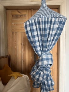 Kinderzimmer Baldachin OEKO-TEX® Baumwolle – Blau kariert